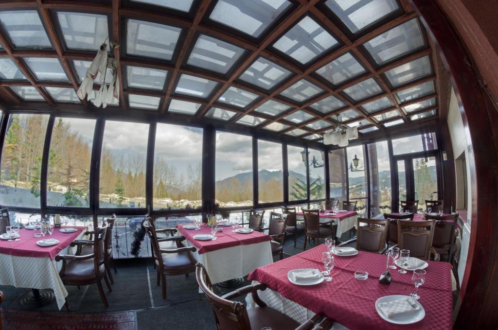 Predeal Comfort Suites Restaurant photo
